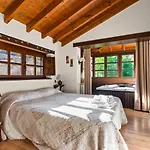 Valle De Bueida, Jacuzzi Solo En Casas El El Palacio Y Viscarcel 컨트리하우스 Bárzana