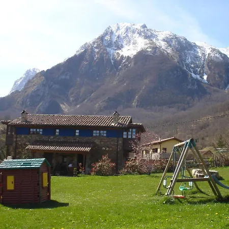 Valle De Bueida, Jacuzzi Solo En Casas El El Palacio Y Viscarcel Landhuis Bárzana