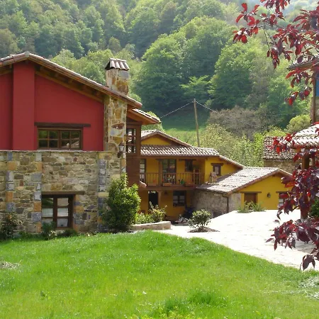 Valle De Bueida, Jacuzzi Solo En Casas El El Palacio Y Viscárcel Casa di campagna Bárzana