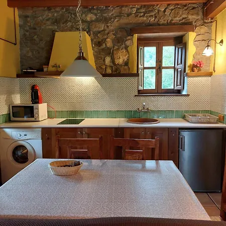 Casa di campagna Valle De Bueida, Jacuzzi Solo En Casas El El Palacio Y Viscárcel