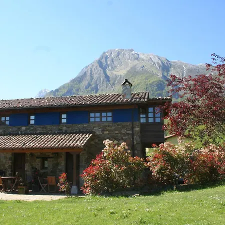 Valle De Bueida, Jacuzzi Solo En Casas El El Palacio Y Viscárcel Casa di campagna Bárzana