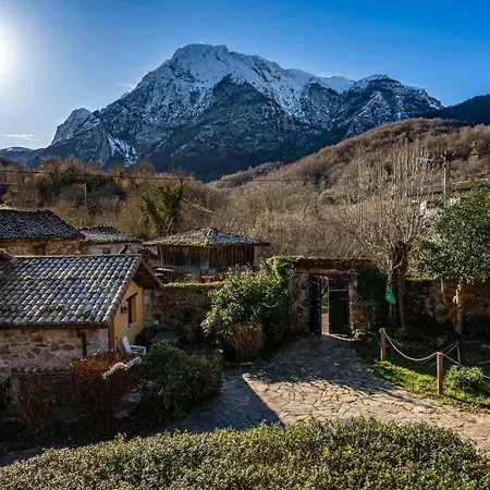 Landhuis Valle De Bueida, Jacuzzi Solo En Casas El El Palacio Y Viscarcel Bárzana